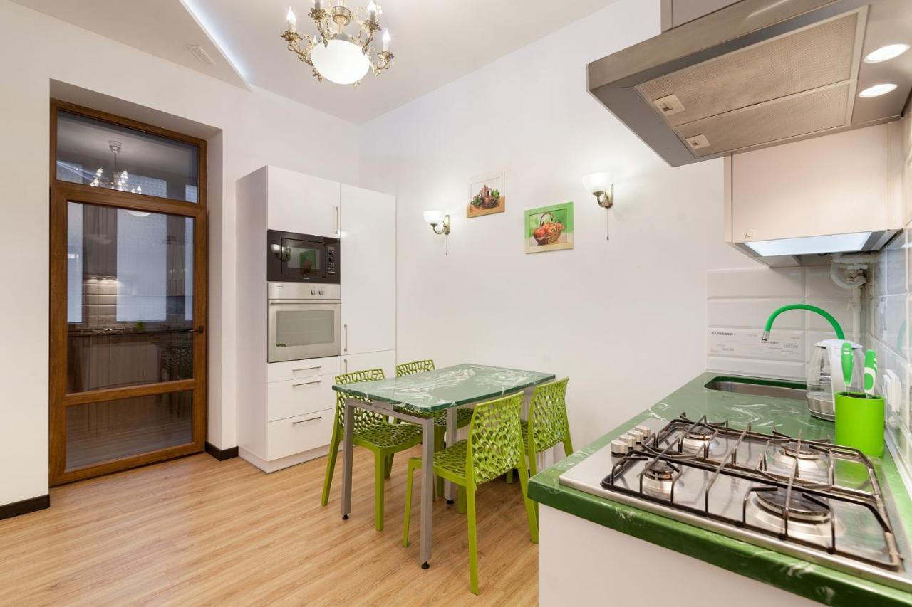 Leogrand Apartment On Doroshenka 38 Lviv Extérieur photo