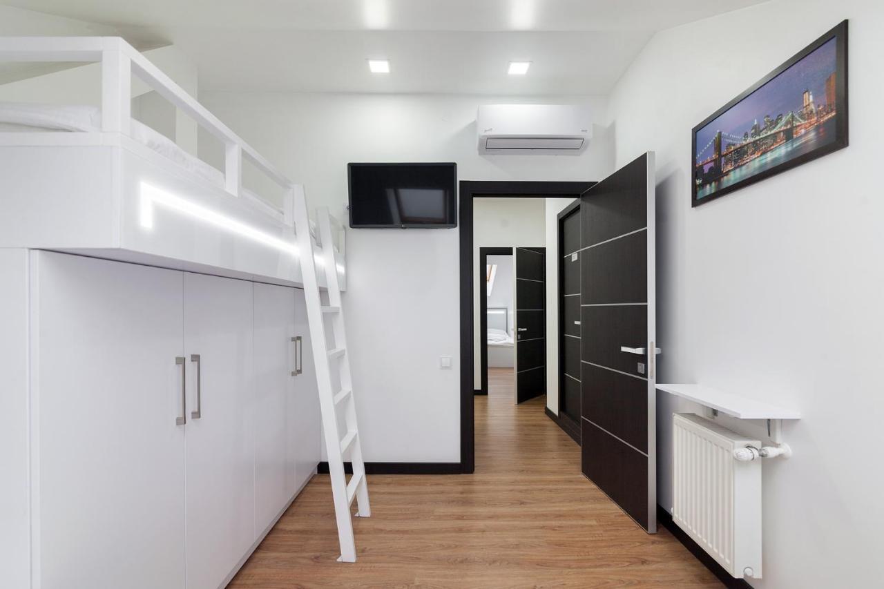 Leogrand Apartment On Doroshenka 38 Lviv Extérieur photo